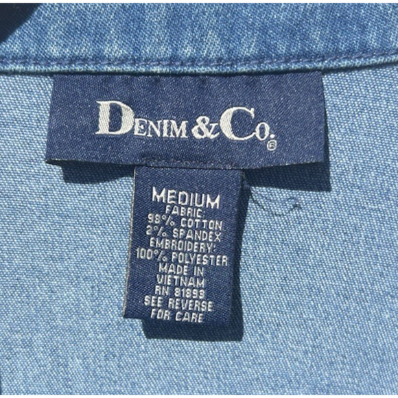 Denim & Co Womens Size M Denim Blazer Embroidered Daisy Jacket Cottage - Picture 7 of 7